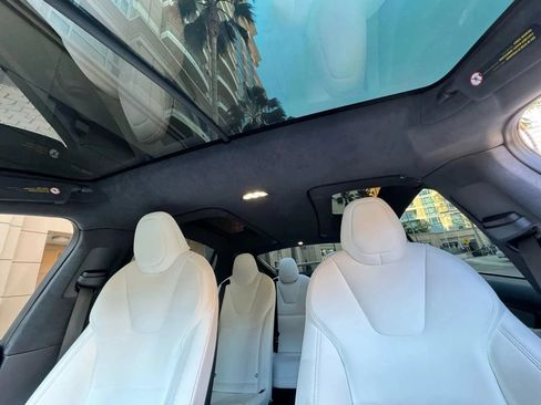 Used 2018 Tesla Model X 100D AWD/4WD image 14
