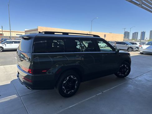 Used 2024 Hyundai Santa Fe SEL image 3