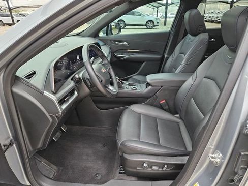 Certified 2025 Cadillac XT4 Sport w/ Cold Weather Package image 10