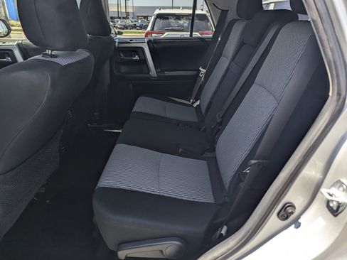 Used 2016 Toyota 4Runner Limited AWD/4WD image 8