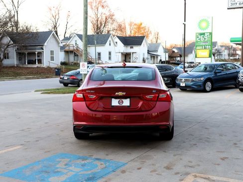 Used 2016 Chevrolet Malibu Hybrid w/ Leather Package image 6