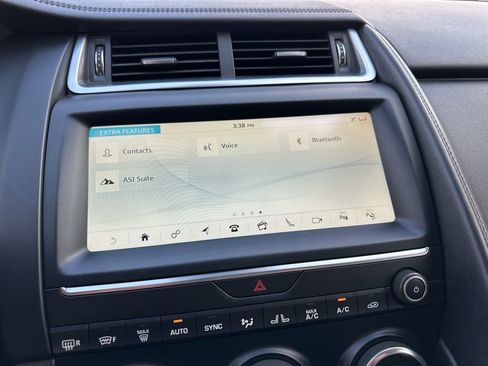 Used 2018 Jaguar E-PACE S image 58