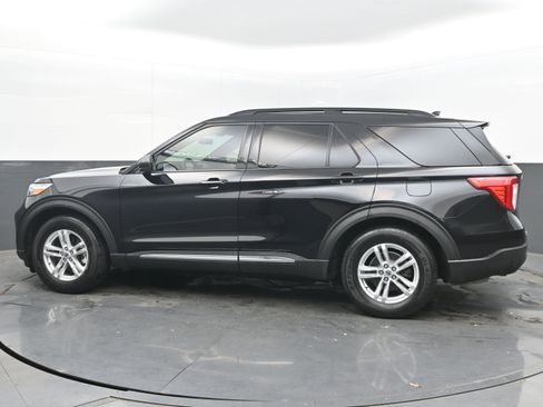 Used 2020 Ford Explorer XLT w/ Class III Trailer Tow Package image 7