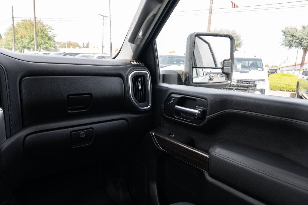 Used 2020 Chevrolet Silverado 3500 LT w/ Fleet Comfort Package AWD/4WD image 11