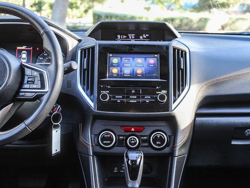 Certified 2022 Subaru Crosstrek 2.0i Premium image 13