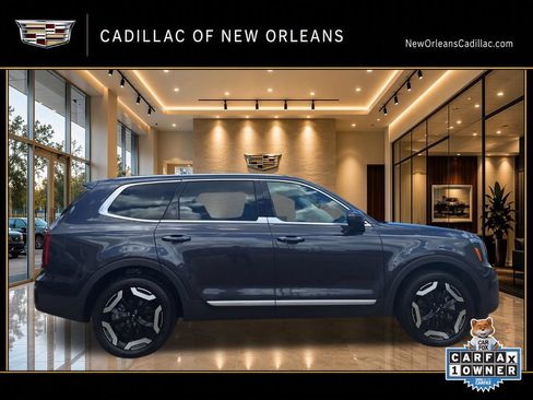 Used 2025 Kia Telluride S FWD image 2