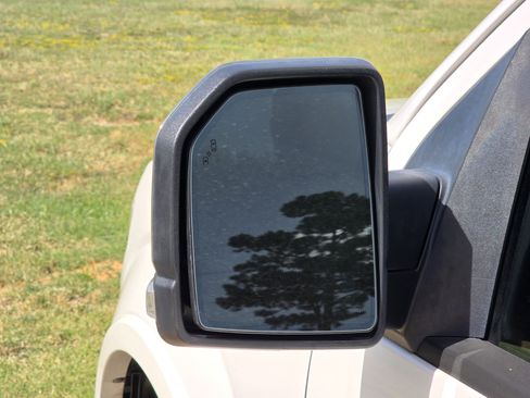 Used 2018 Ford F150 Lariat RWD image 8