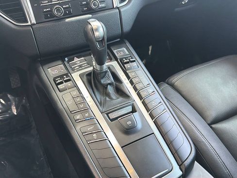 Used 2016 Porsche Macan S AWD/4WD image 12