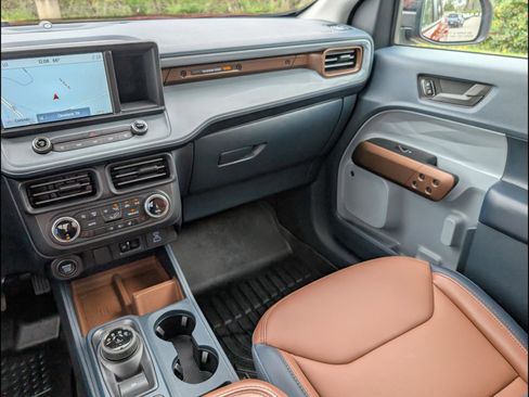 Used 2024 Ford Maverick Lariat w/ FX4 Off-Road Package image 9