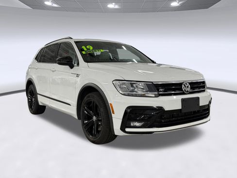 Used 2019 Volkswagen Tiguan SEL Premium R-Line FWD image 7