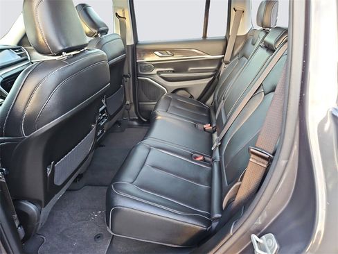 Used 2023 Jeep Grand Cherokee 4WD 4xe image 37