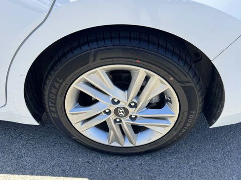 Used 2020 Hyundai Elantra Value Edition w/ Cargo Package (C1) FWD image 38