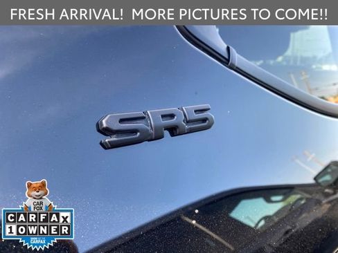 Used 2023 Toyota Tundra SR5 w/ SR5 Convenience Package AWD/4WD image 9
