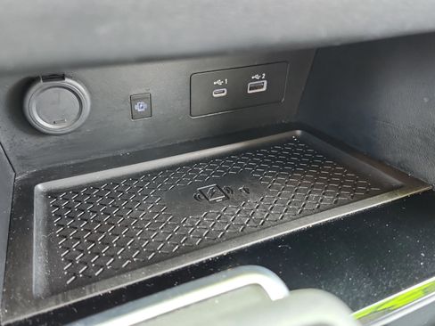 Used 2023 Nissan Pathfinder Platinum image 30