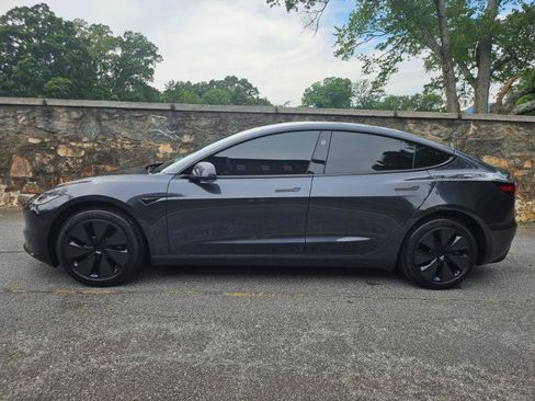 Used 2024 Tesla Model 3 Long Range RWD image 8
