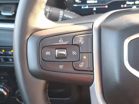 Used 2024 GMC Yukon Denali image 24