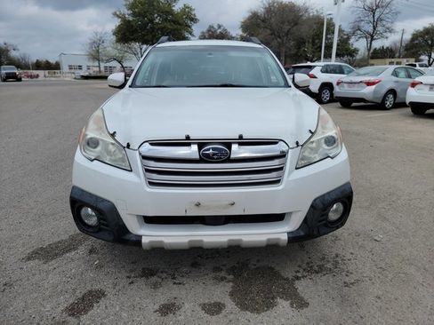 Used 2013 Subaru Outback 3.6R Limited image 2