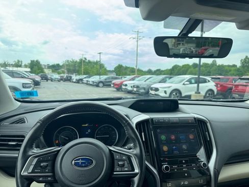 Used 2019 Subaru Ascent Limited AWD/4WD image 17
