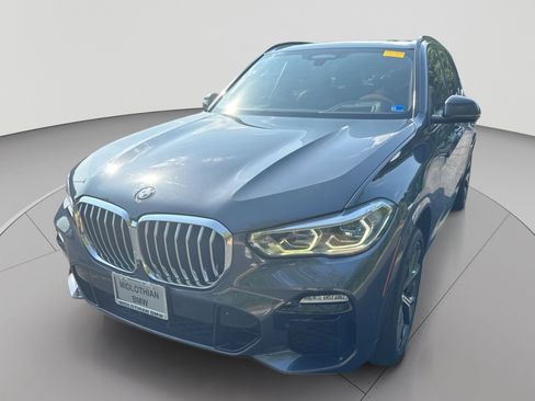 Used 2019 BMW X5 xDrive50i w/ M Sport Package AWD/4WD image 11
