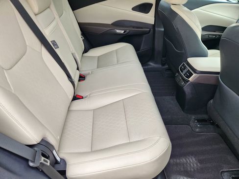 Certified 2023 Lexus RX 350 Premium Plus w/ Cold Area Package image 31