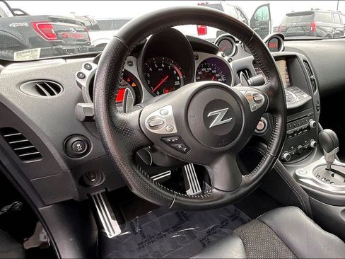 Used 2014 Nissan 370Z Touring w/ Sport Package image 10