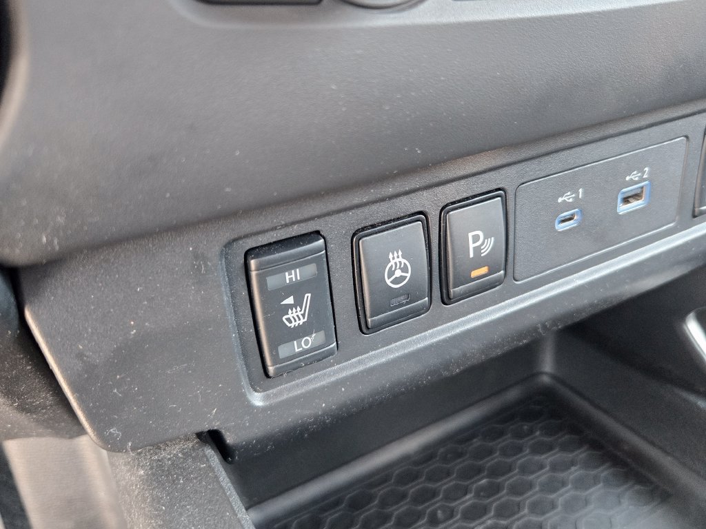 Certified 2023 Nissan Frontier SV w/ SV Convenience Package AWD/4WD image 33