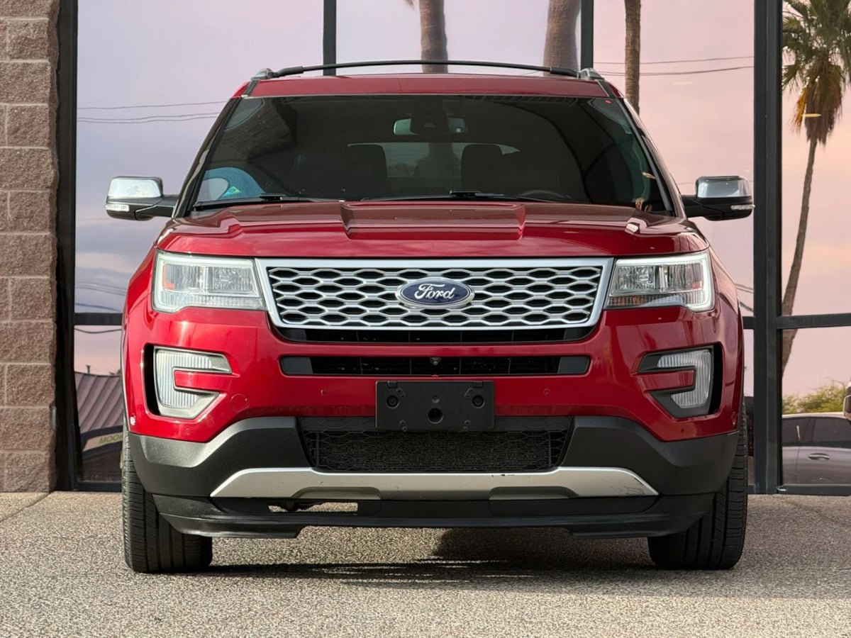 Used 2017 Ford Explorer Platinum AWD/4WD image 19