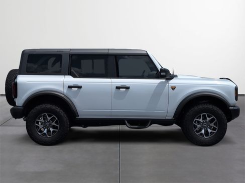 Used 2023 Ford Bronco Badlands AWD/4WD image 6