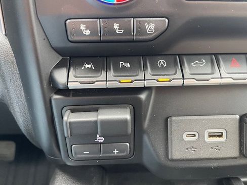 Used 2019 GMC Sierra 1500 SLT w/ SLT Premium Plus Package image 27