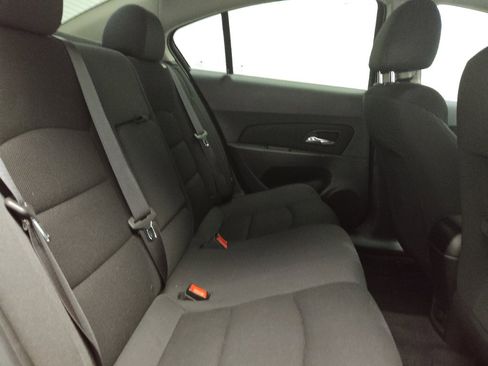 Used 2016 Chevrolet Cruze LT w/ Technology Package image 19
