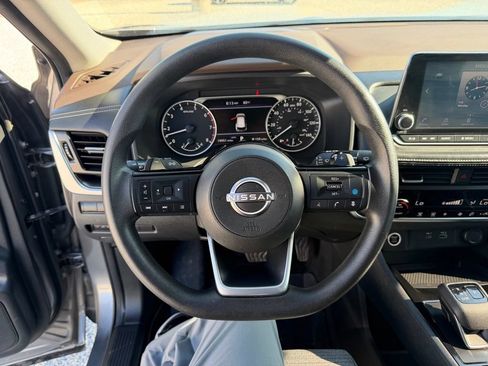 Used 2023 Nissan Rogue SV AWD/4WD image 14
