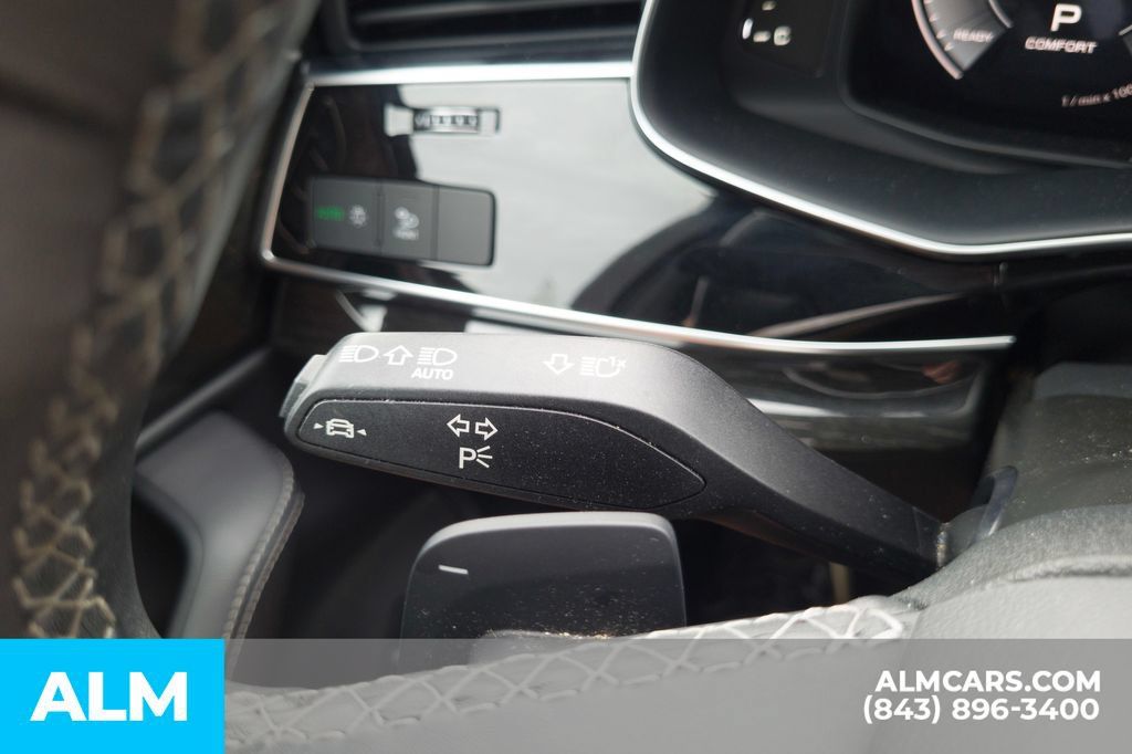 Used 2025 Audi Q7 3.0T Premium Plus AWD/4WD image 16