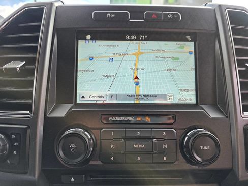 Used 2018 Ford F150 XLT w/ Equipment Group 302A Luxury image 9