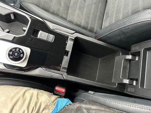 Used 2025 Mitsubishi Outlander SE image 20