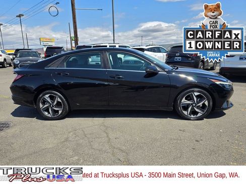 Used 2022 Hyundai Elantra Limited w/ Cargo Package image 2