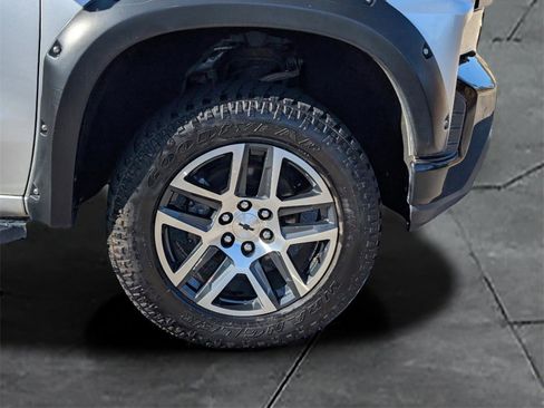 Used 2019 Chevrolet Silverado 1500 Custom Trail Boss w/ Infotainment Package image 11