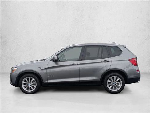 Used 2017 BMW X3 xDrive28i image 2