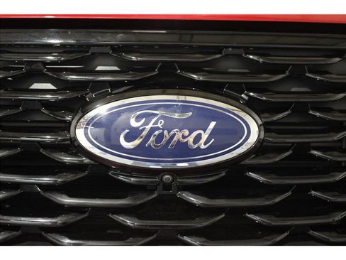 Used 2022 Ford Explorer Limited w/ Equipment Group 301A image 9