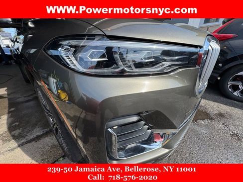 Used 2022 BMW X7 xDrive40i w/ Premium Package AWD/4WD image 10