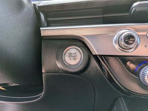 Used 2024 Kia Telluride EX FWD image 29