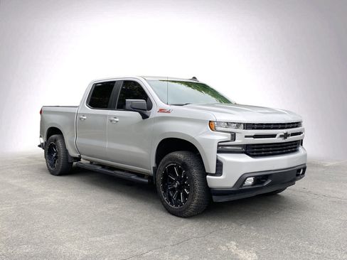 Used 2020 Chevrolet Silverado 1500 RST image 2