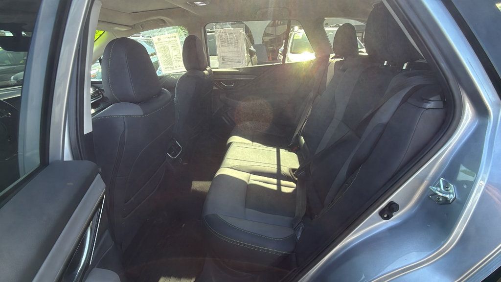 Certified 2024 Subaru Outback Onyx Edition AWD/4WD image 18