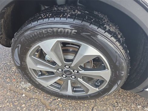 Certified 2024 Ford Escape Platinum w/ Premium Technology Package image 23