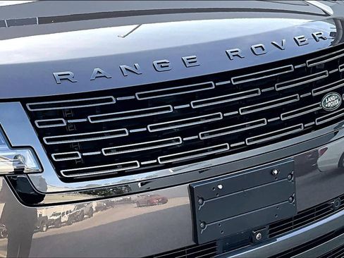 Used 2023 Land Rover Range Rover Long Wheelbase First Edition image 29