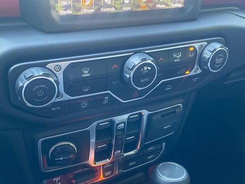 Used 2023 Jeep Wrangler Unlimited Rubicon AWD/4WD image 28