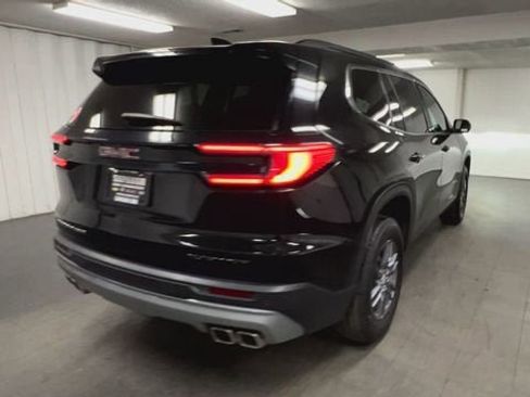 Certified 2025 GMC Acadia Elevation image 8