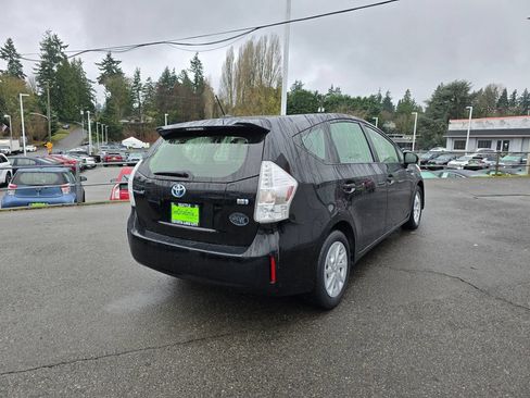 Used 2012 Toyota Prius V Three FWD image 7