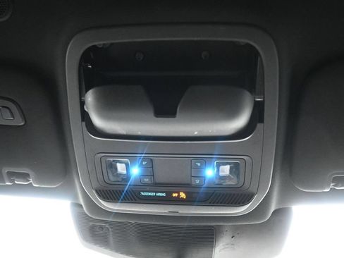 Used 2020 Ford Explorer Limited AWD/4WD image 30