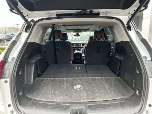 Used 2018 Buick Enclave Avenir w/ Avenir Technology Package image 8