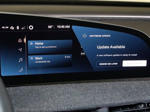 Used 2024 Lucid Air Touring image 18